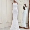 Outlet Princesse Fleurie Robe de Mariée Fleurie Coupe Fourreau