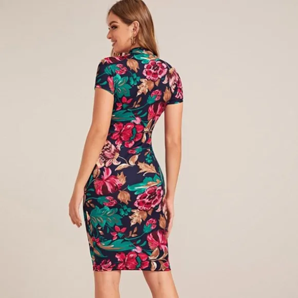 Shop Princesse Fleurie Robe Fleurie Courte Moulante