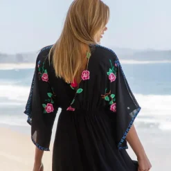 Hot Princesse Fleurie Robe Noire Brodée Fleurs